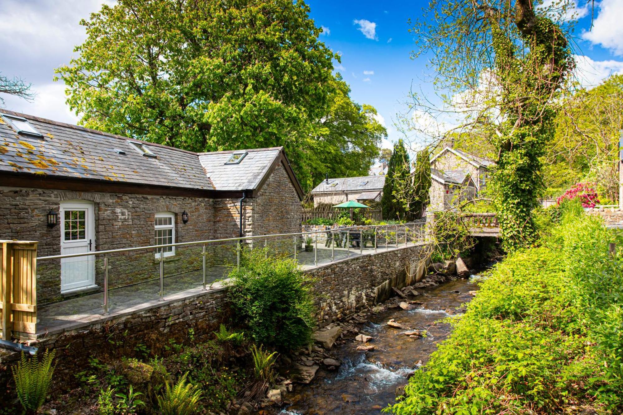 Swansea Valley Holiday Cottages Cilybebyll Екстериор снимка